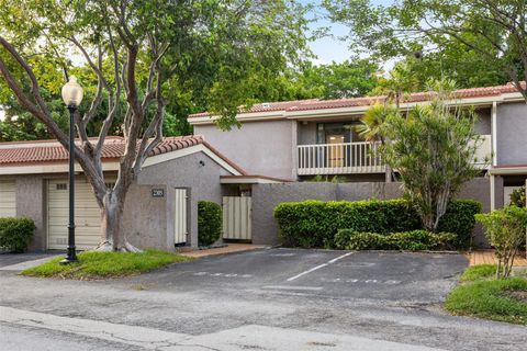 2305 Saint Andrews Rd 129 Hollywood FL 33021