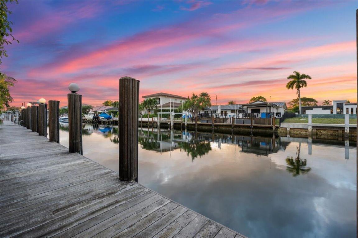 VENETIAN ISLES 3RD SEC - Residential