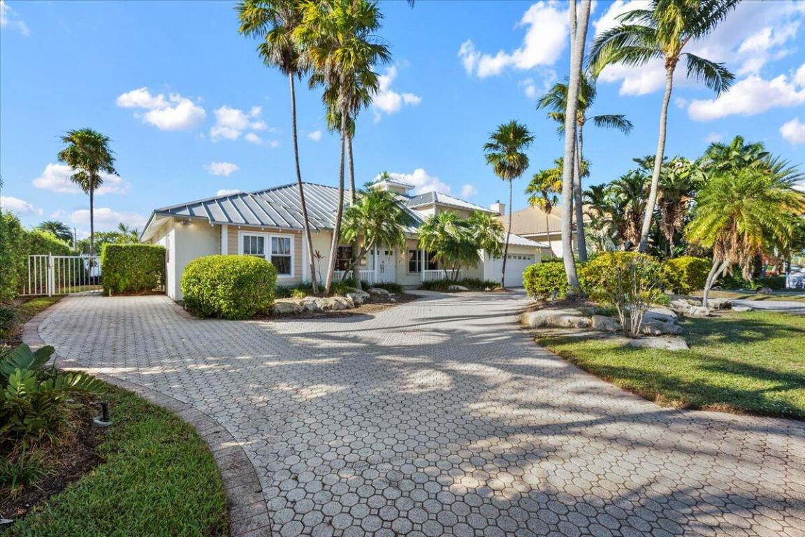 VENETIAN ISLES 3RD SEC - Residential