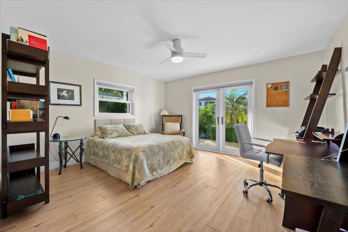 VENETIAN ISLES 3RD SEC - Residential