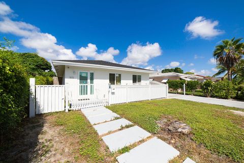 A home in Lake Worth Beach