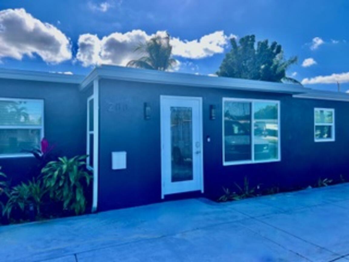 NORTH ANDREWS TERRACE - Residential