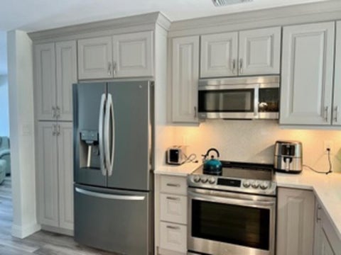 Tiny photo for 200 NE 56th Street #200, Oakland Park, FL 33334 (MLS # R11136253)