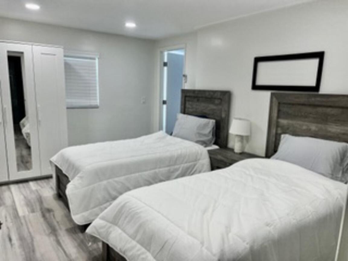 NORTH ANDREWS TERRACE - Residential