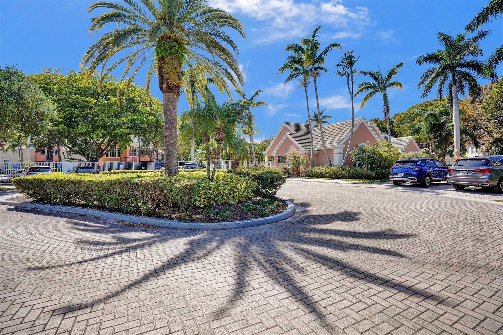 BAHIA AT DELRAY CONDO - Residential Lease