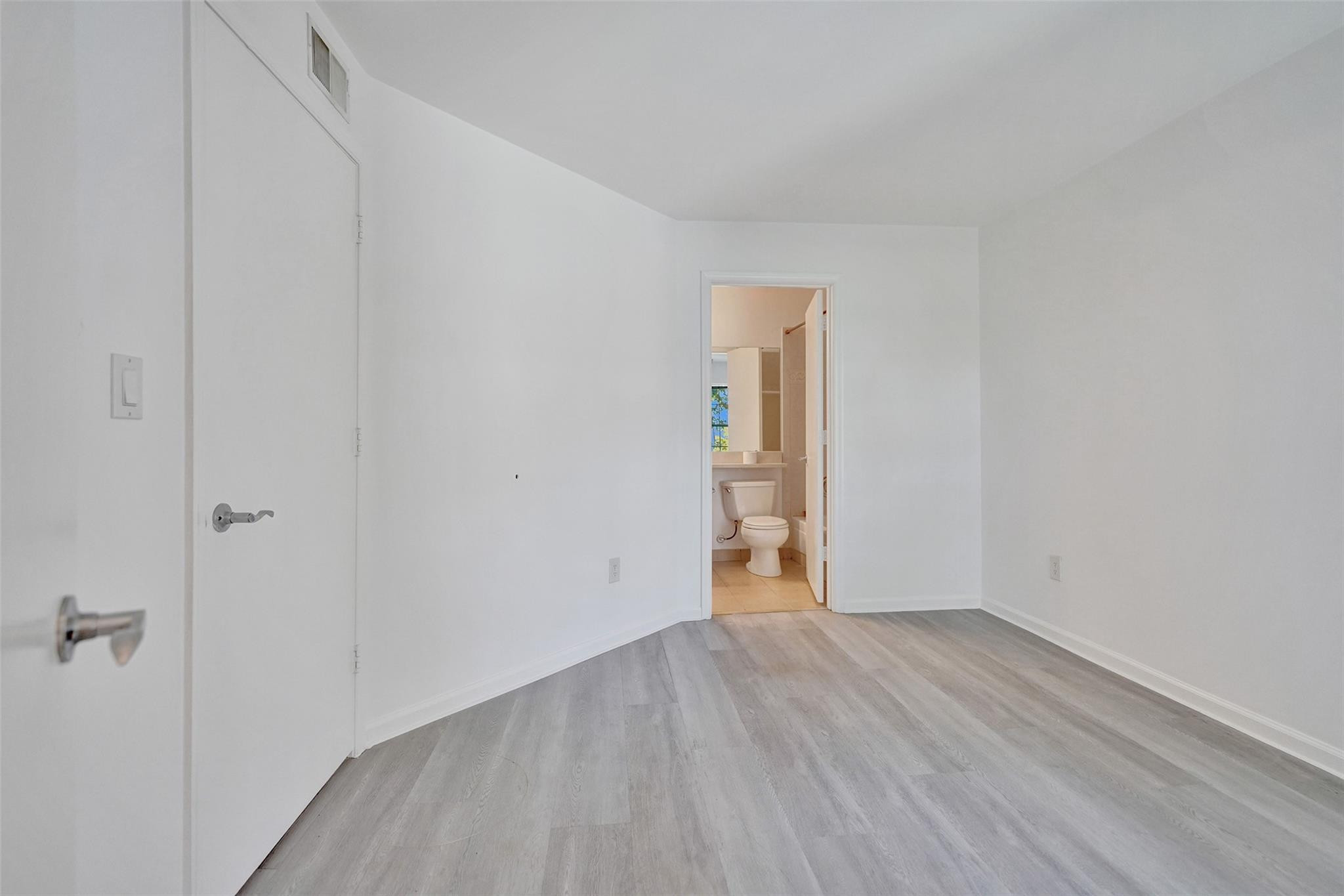 BAHIA AT DELRAY CONDO - Residential Lease