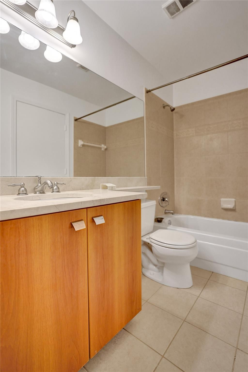 BAHIA AT DELRAY CONDO - Residential Lease