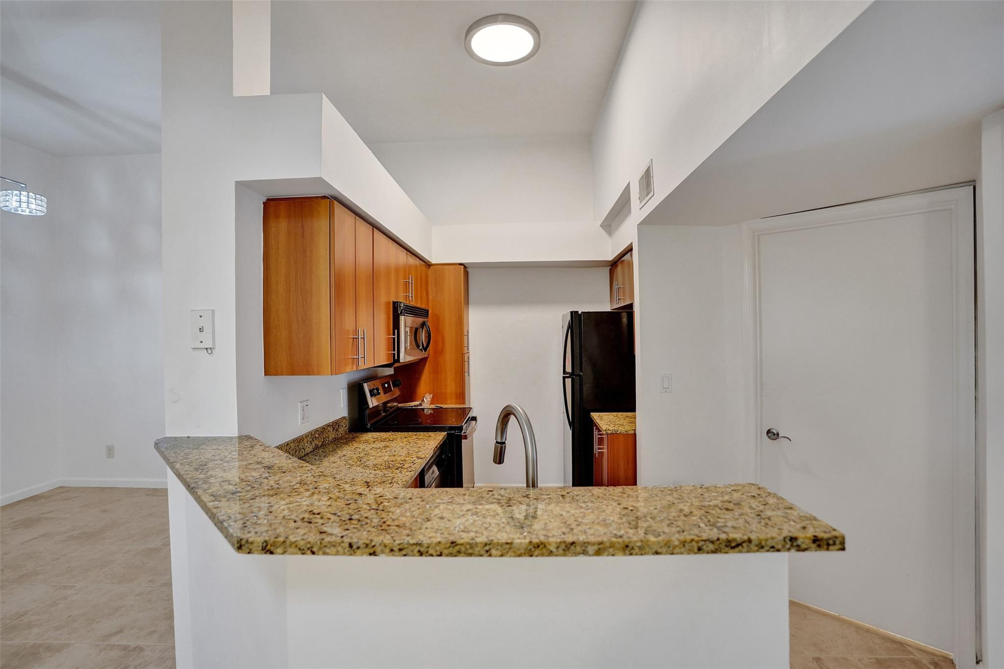 BAHIA AT DELRAY CONDO - Residential Lease
