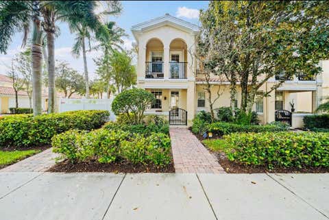 Photo of 4122 Parkside Drive, Jupiter, FL 33458 (MLS # B26056068)