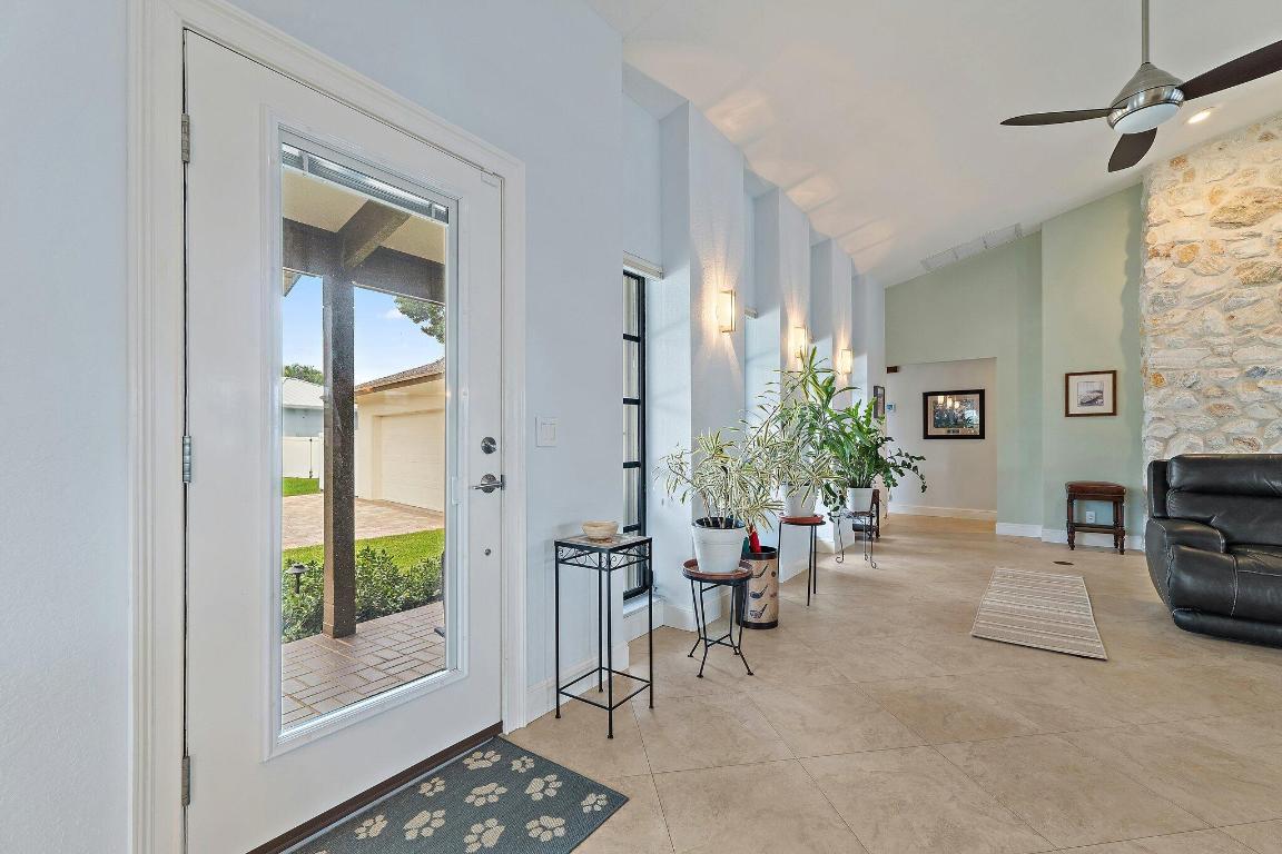 Tequesta Country Club - Residential