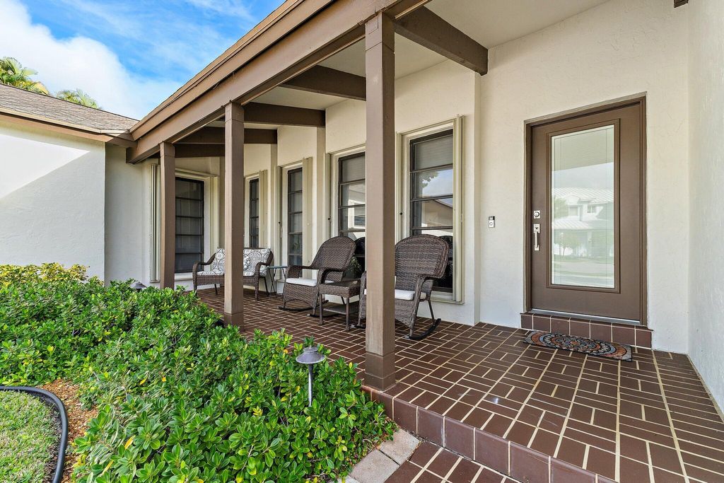 Photo of 348 River Dr, Tequesta, FL 33469 (MLS # R11148864)