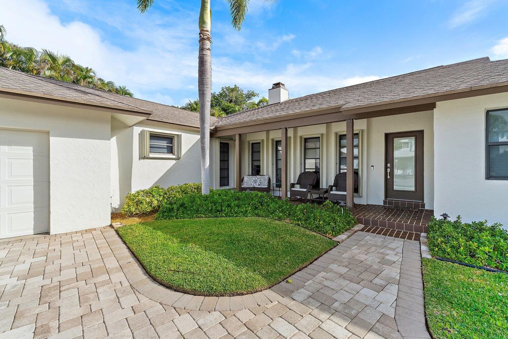 Photo of 348 River Drive, Tequesta, FL 33469 (MLS # R11148864)