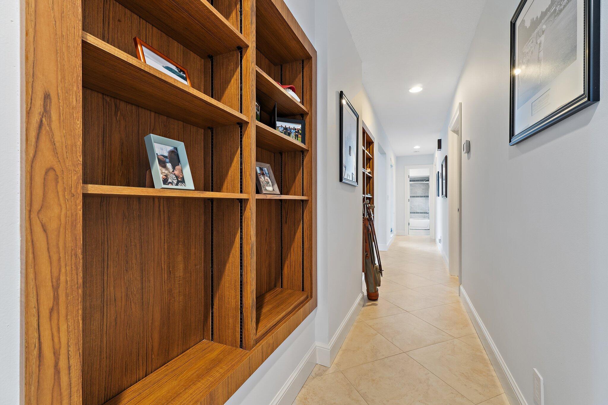 Tequesta Country Club - Residential