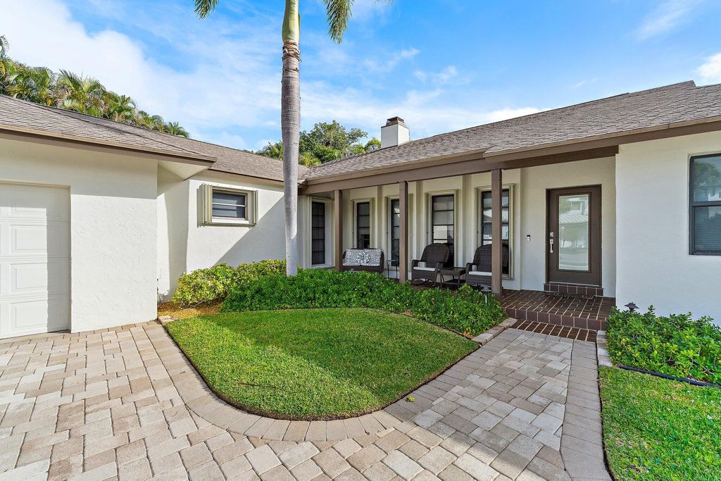 Photo of 348 River Dr, Tequesta, FL 33469 (MLS # R11148864)