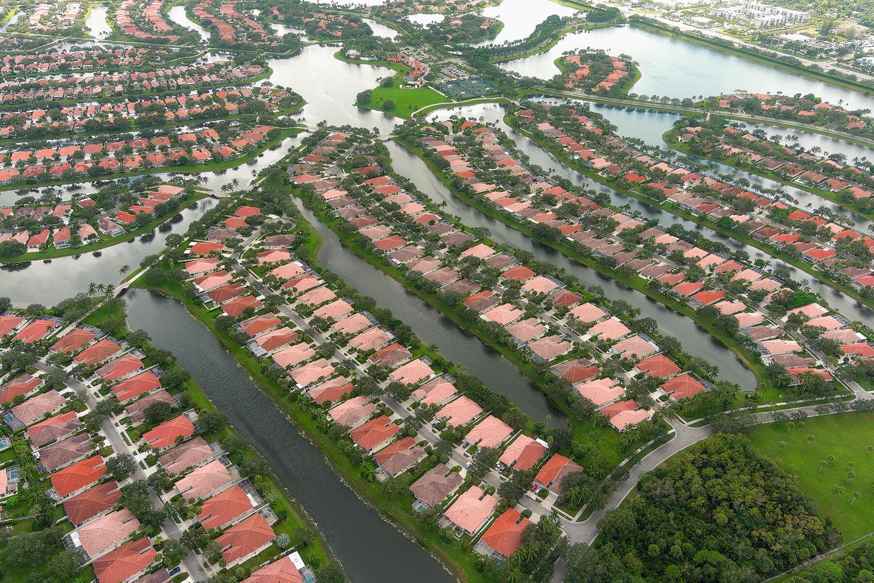 RIVERWALK - Residential