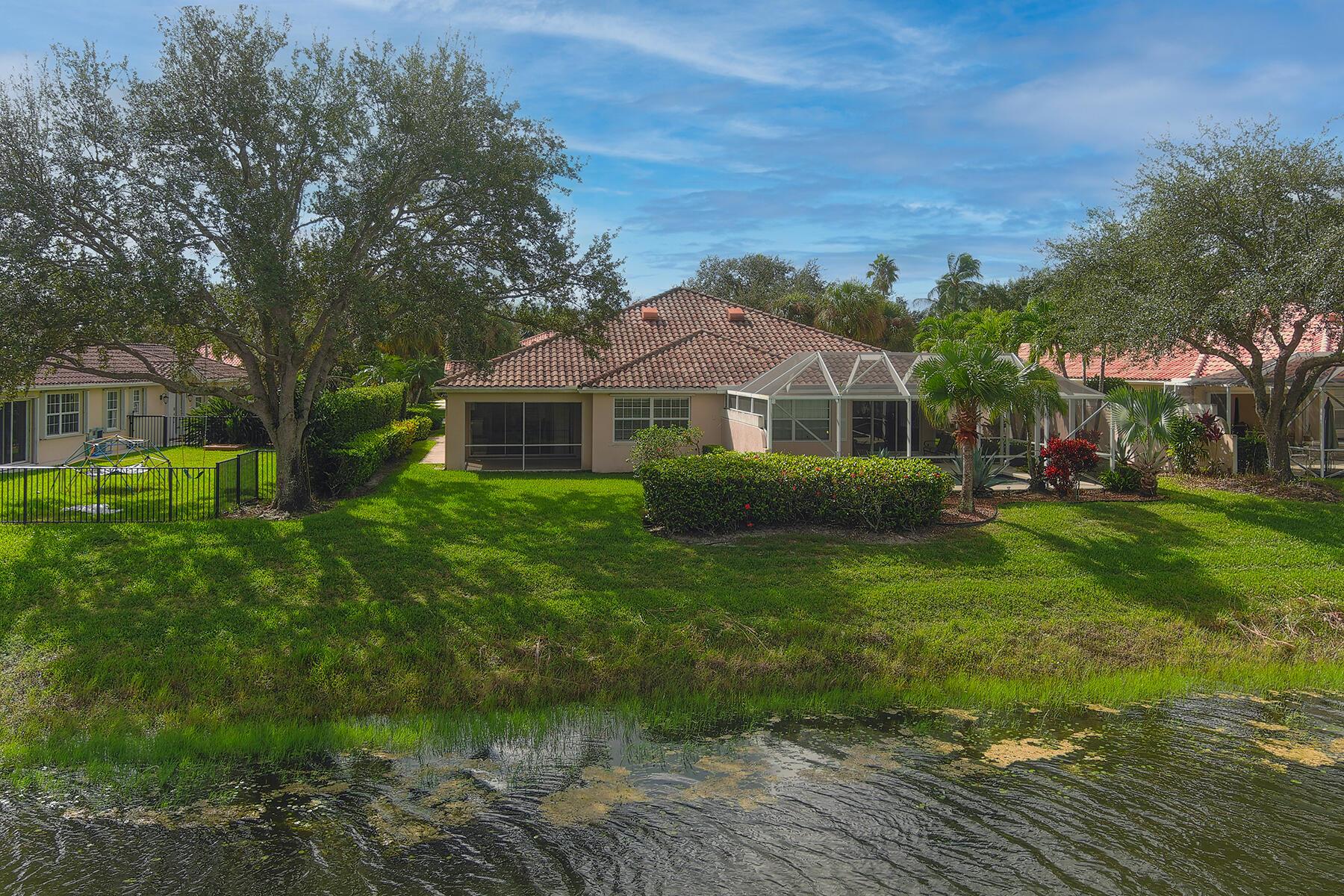 RIVERWALK - Residential