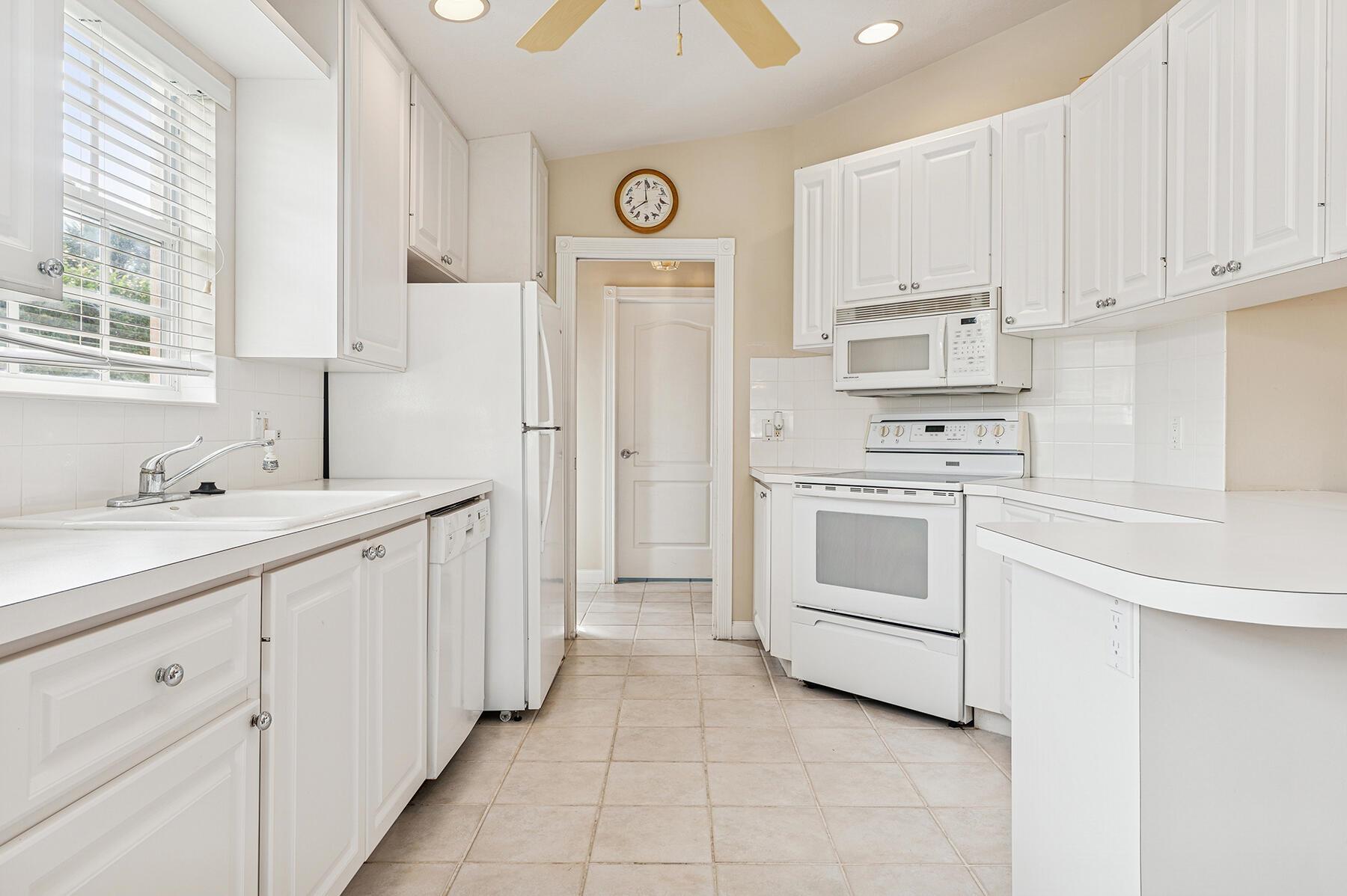 RIVERWALK - Residential