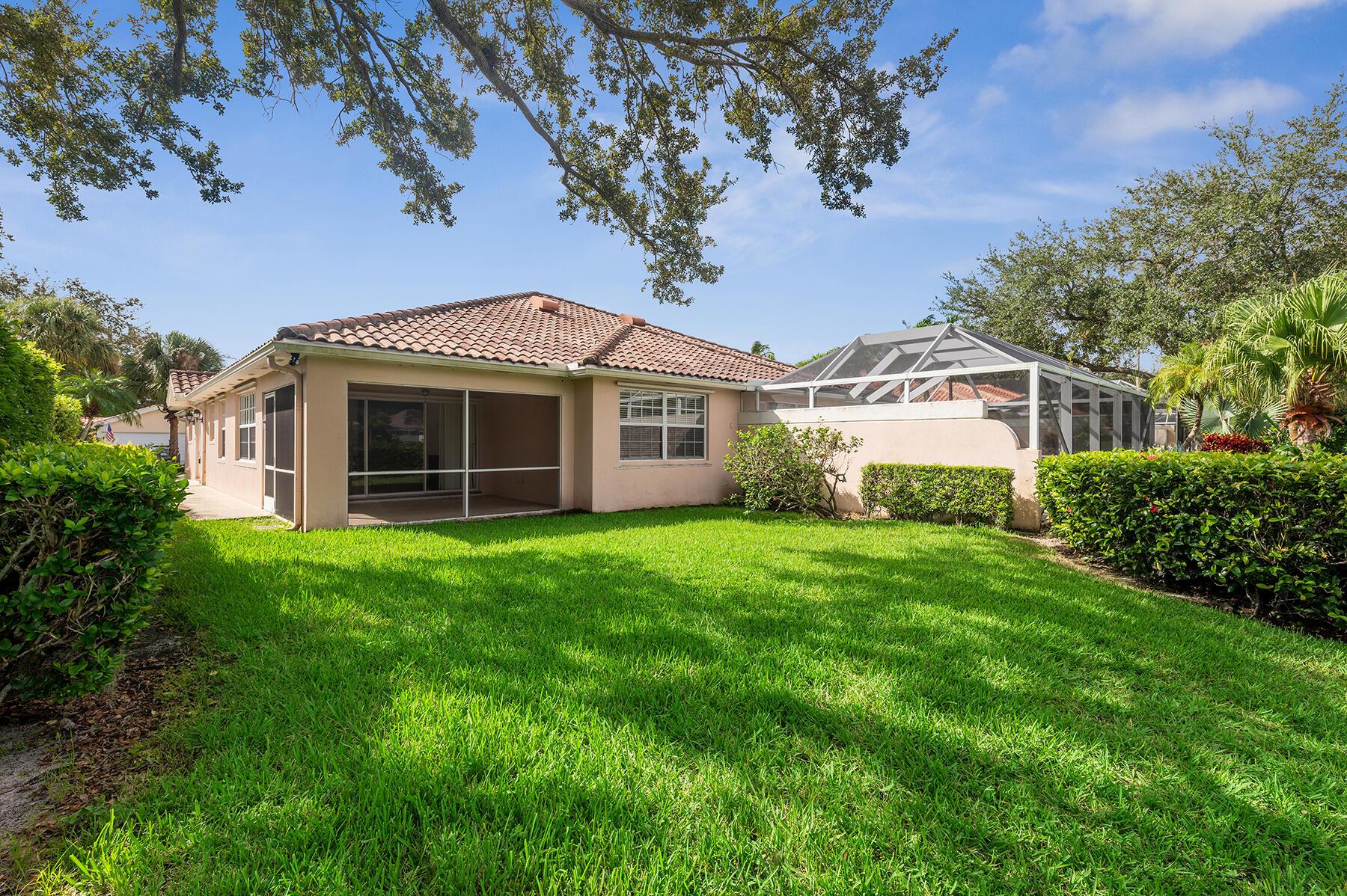 RIVERWALK - Residential