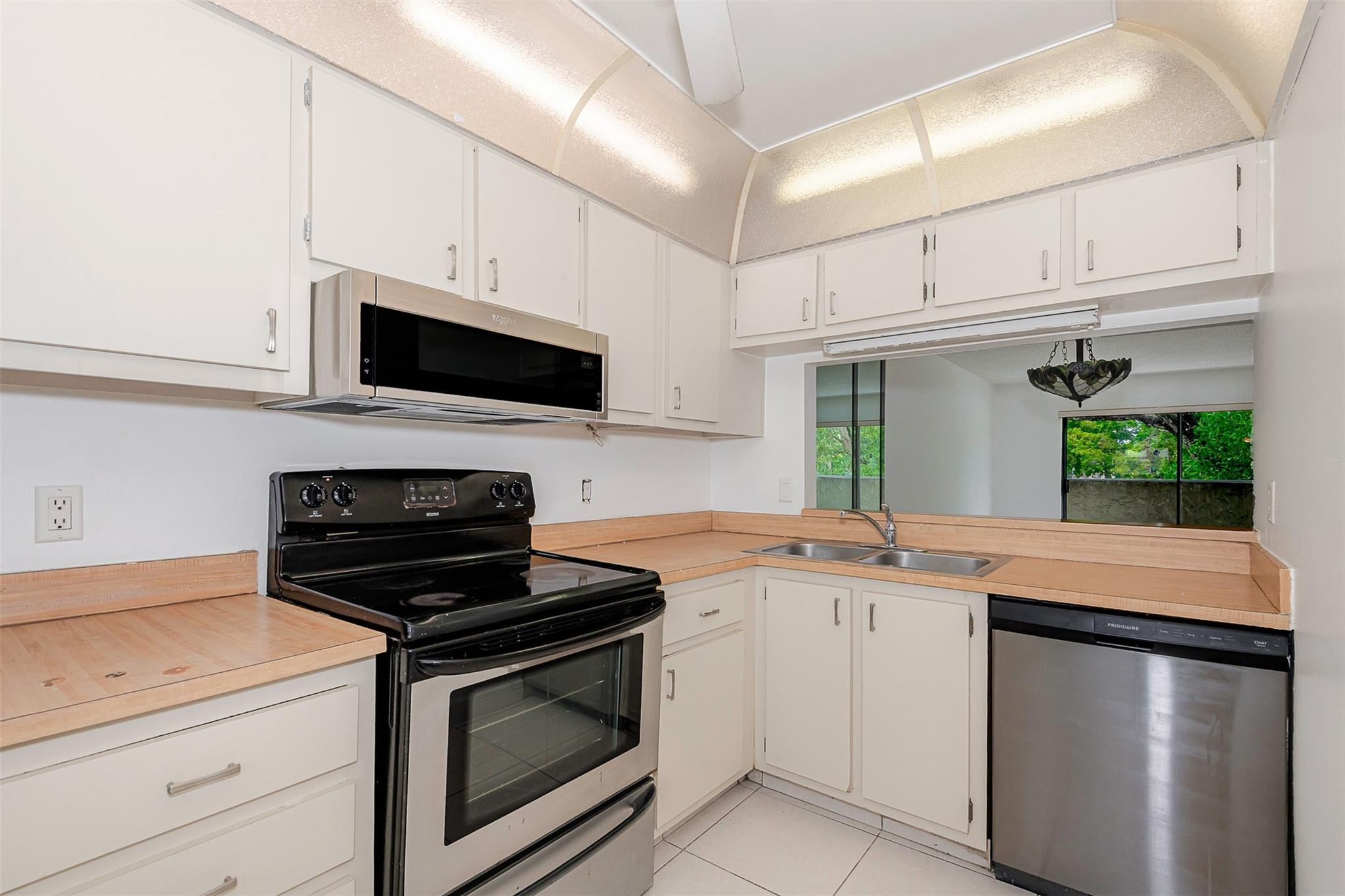 The Gardens Of Sabal Palm - Residential Lease