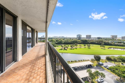 Tiny photo for 1900 CONSULATE Place #1004, West Palm Beach, FL 33401 (MLS # B26089610)