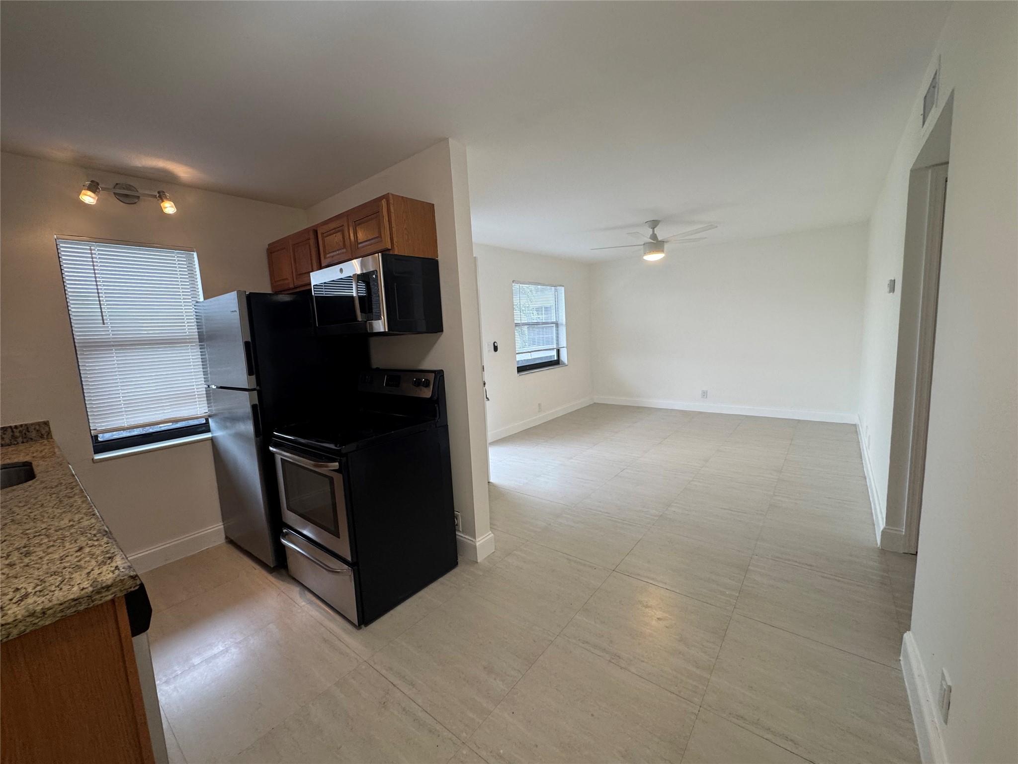 Resub Of Highland Estates - Residential Lease