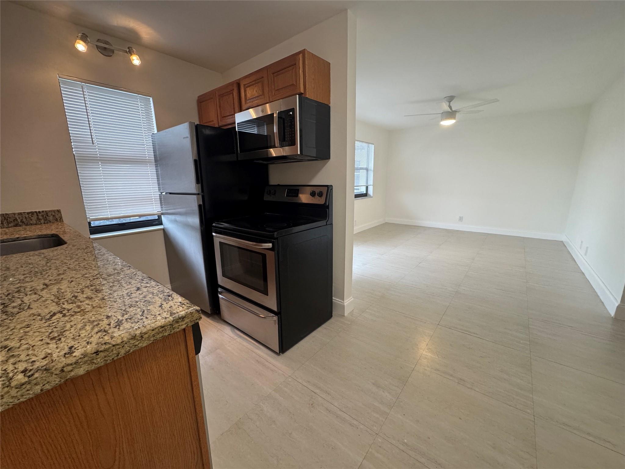 Resub Of Highland Estates - Residential Lease