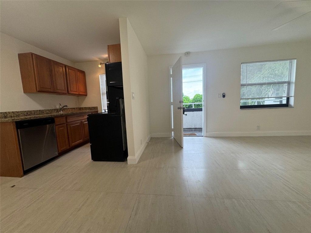 Photo of 607 NE 29th Drive #35, Wilton Manors, FL 33334 (MLS # F10534168)