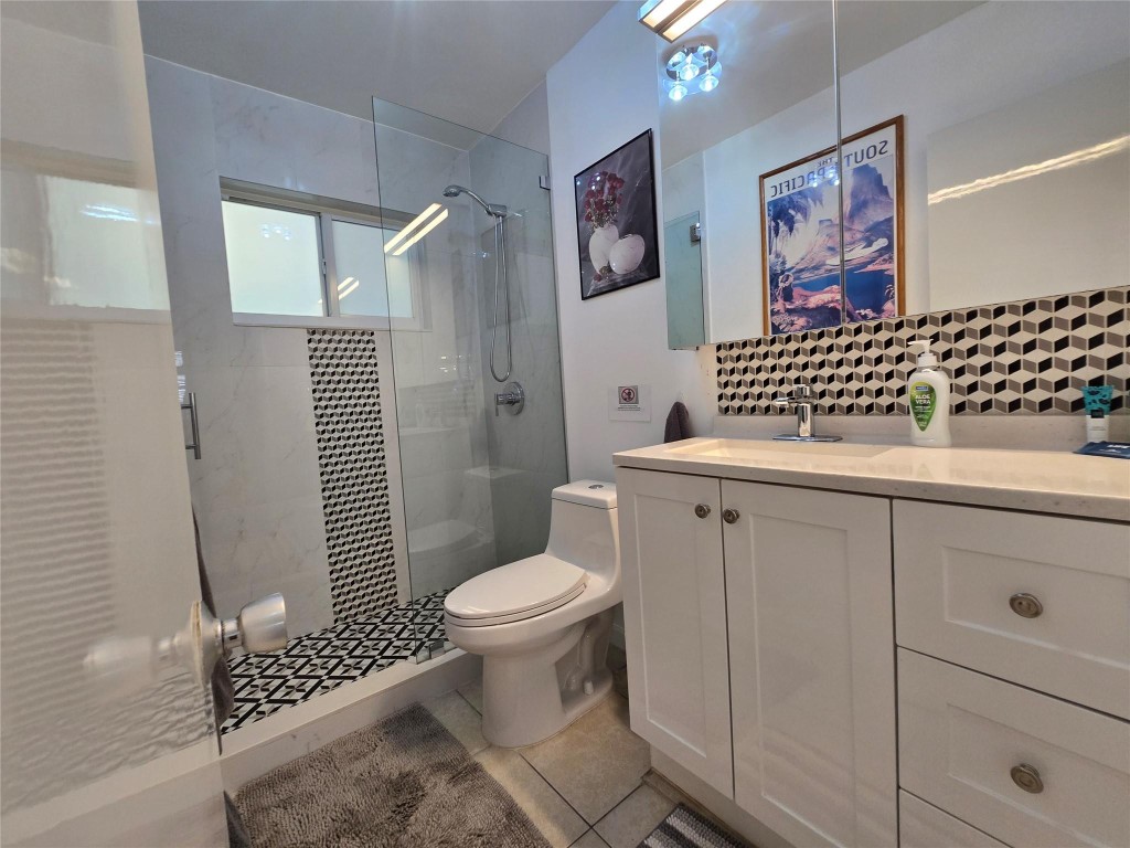 Lauderdale 2-9 D - Residential Lease