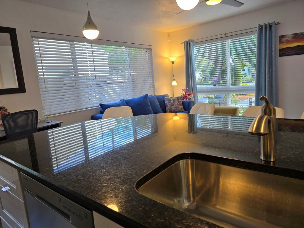 Lauderdale 2-9 D - Residential Lease