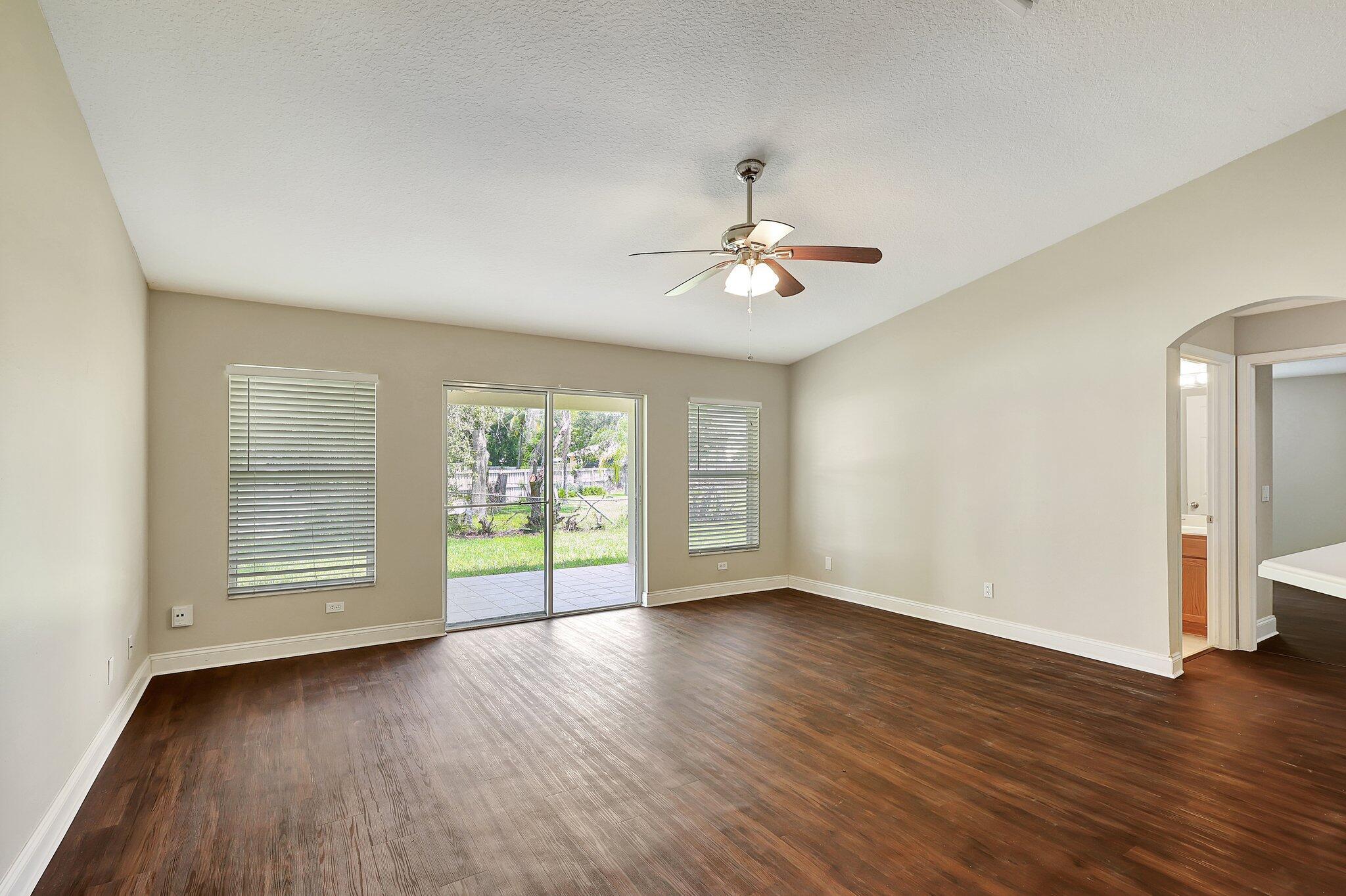 PORT ST LUCIE SECTION 3 - Residential