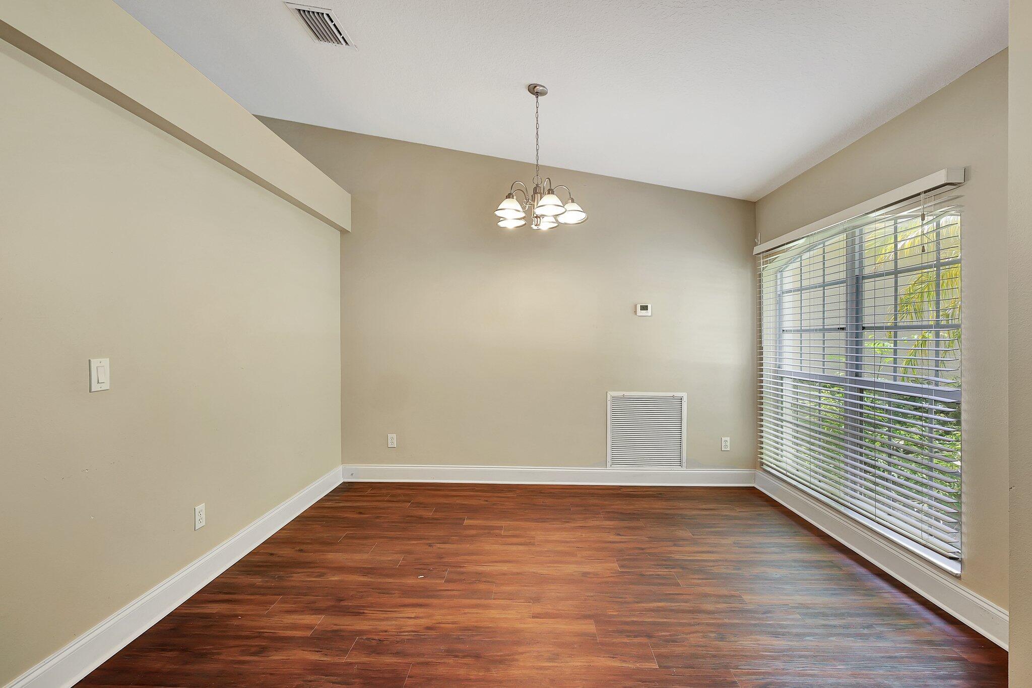 PORT ST LUCIE SECTION 3 - Residential