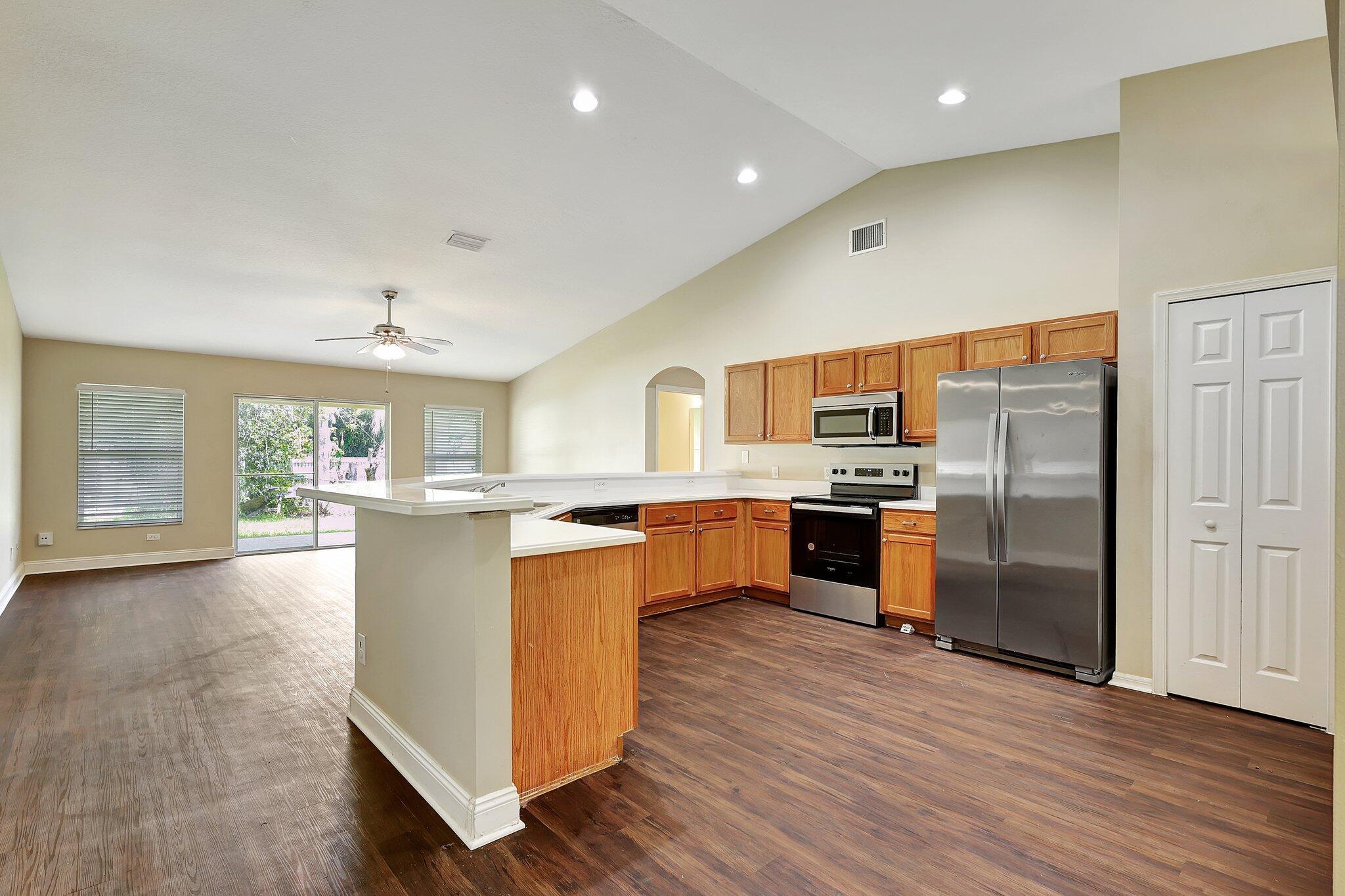 PORT ST LUCIE SECTION 3 - Residential