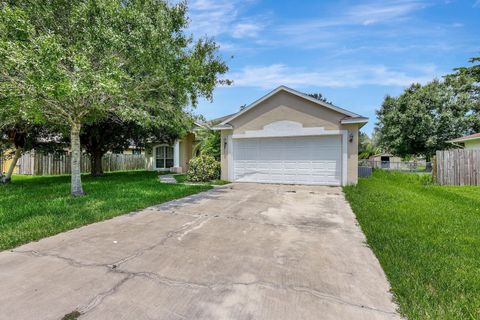 A home in Port St Lucie