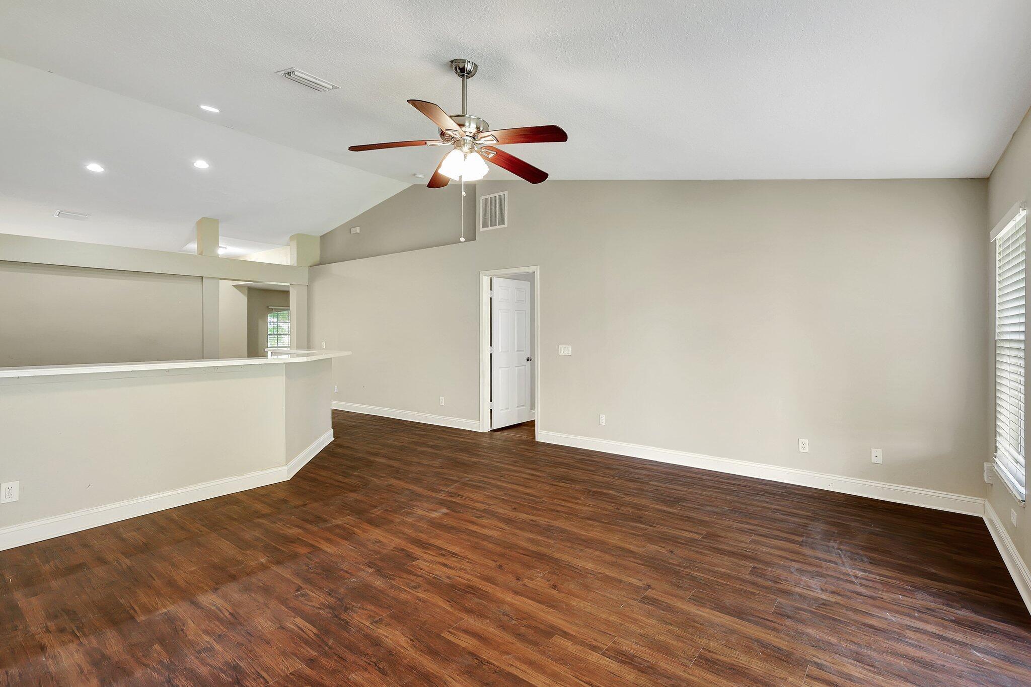 PORT ST LUCIE SECTION 3 - Residential