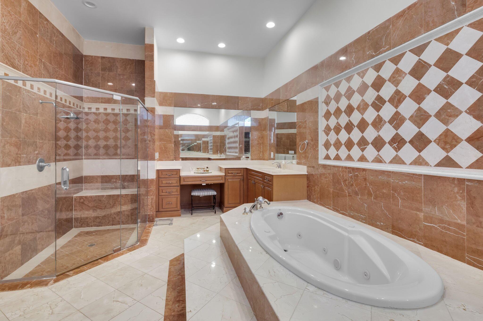 THORNHILL GREEN - Residential