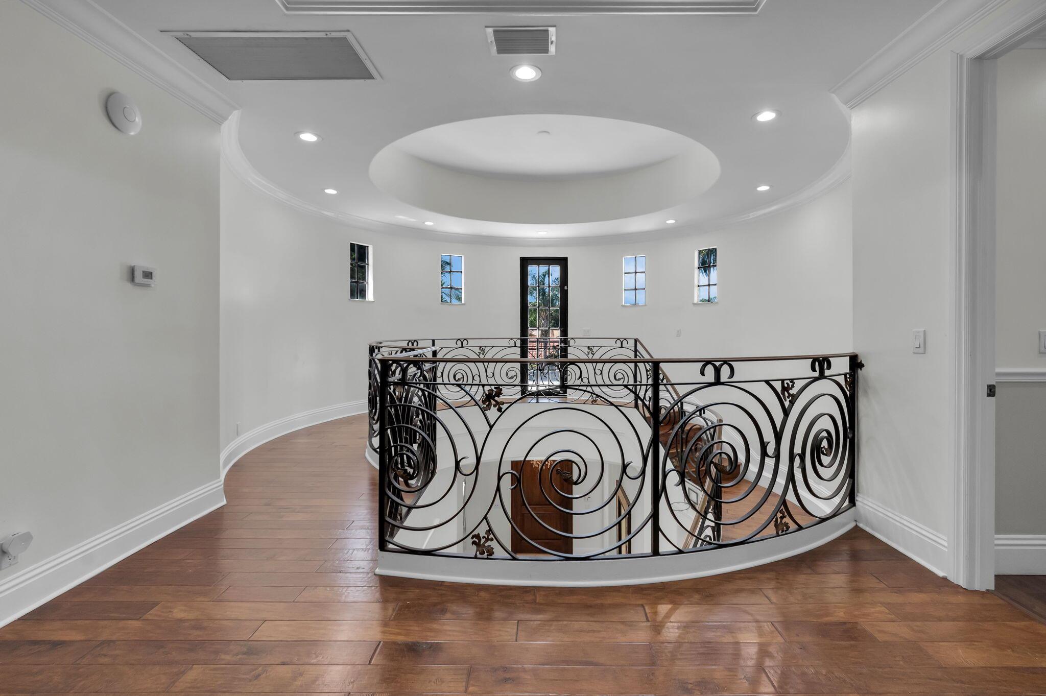 THORNHILL GREEN - Residential