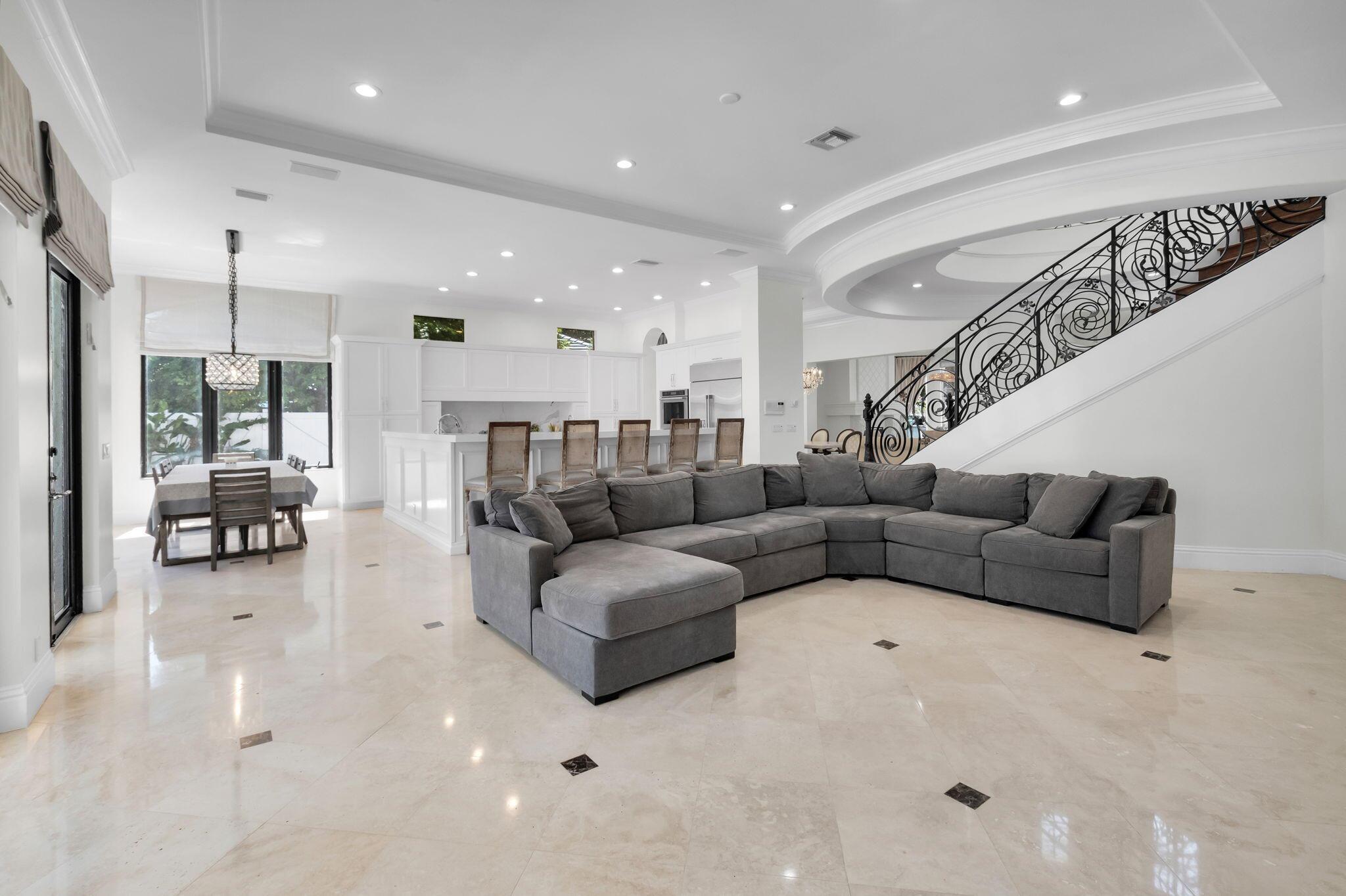 THORNHILL GREEN - Residential