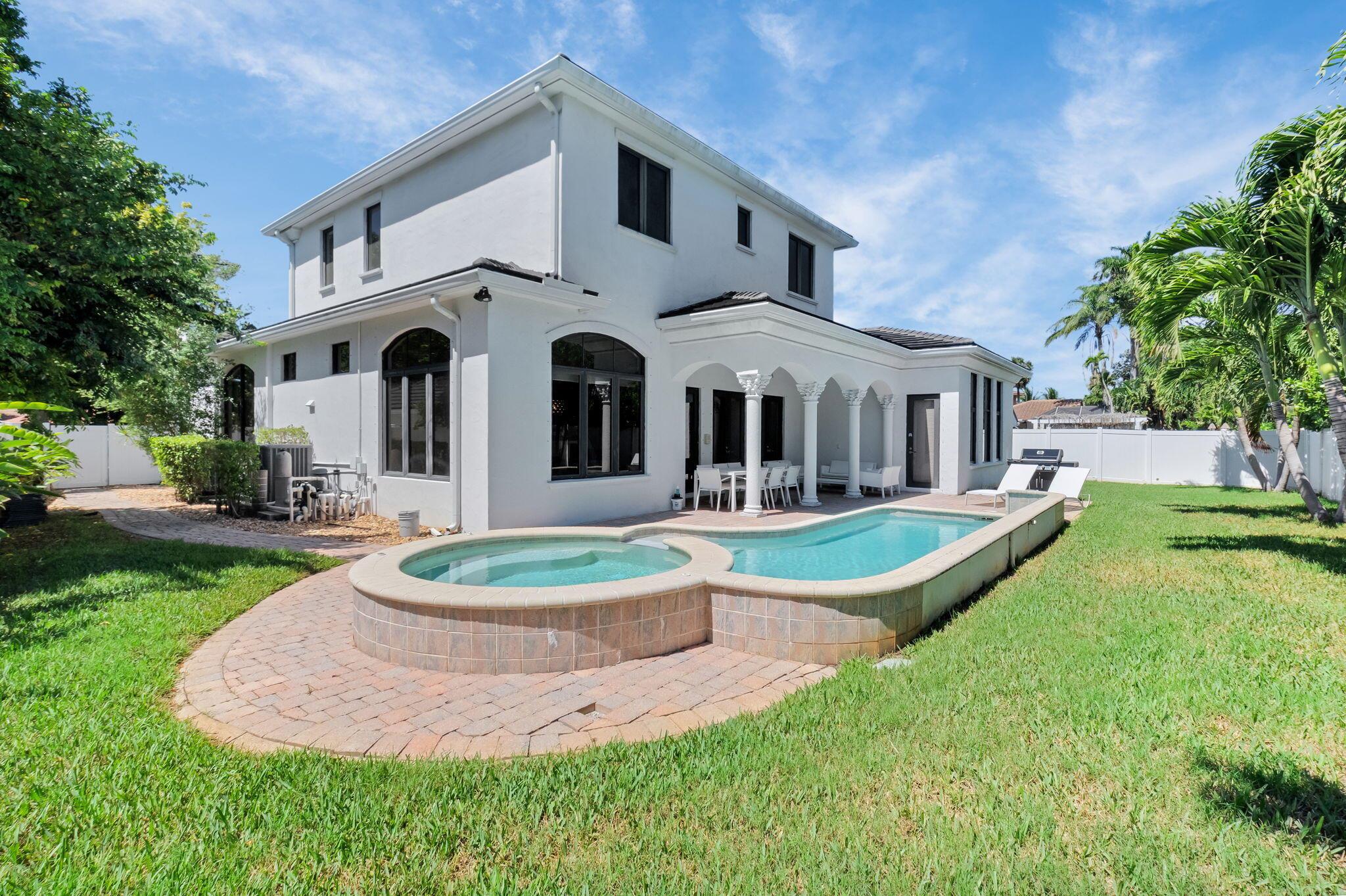 THORNHILL GREEN - Residential