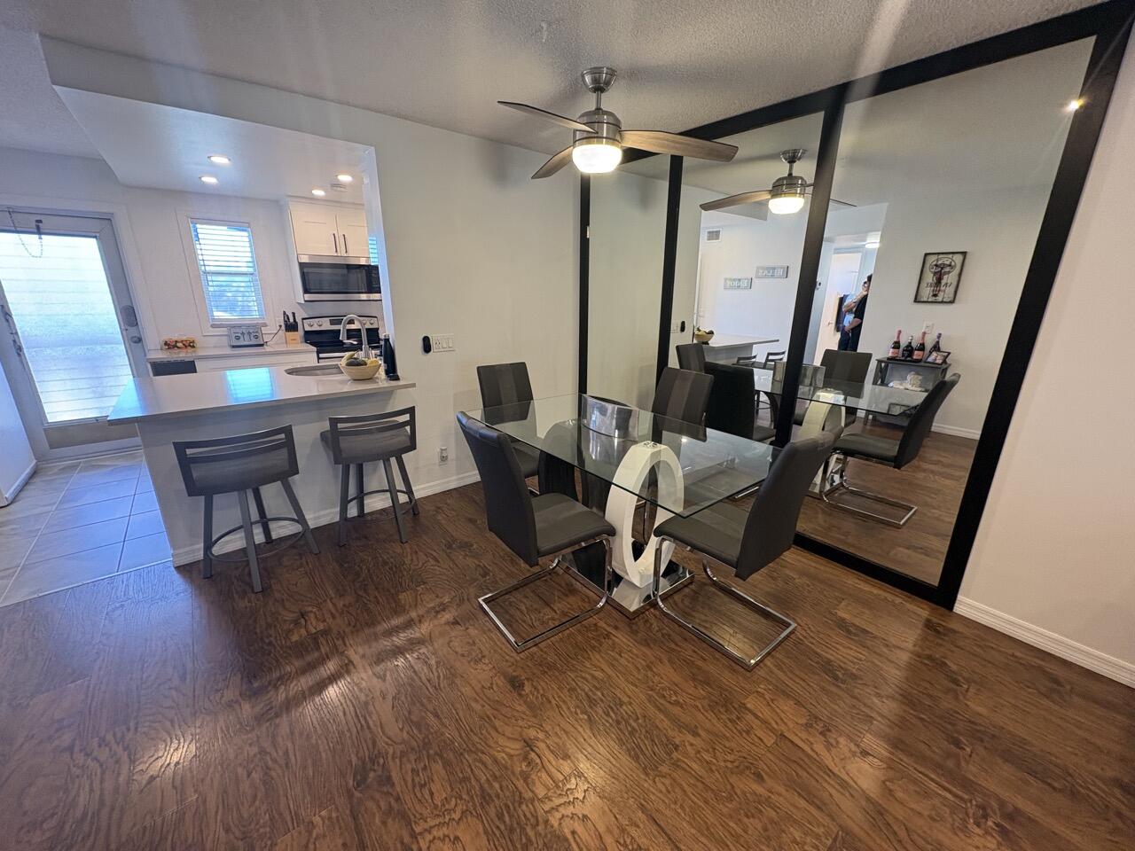 VILLAGE ROYALE CONDO 3 - Residential Lease