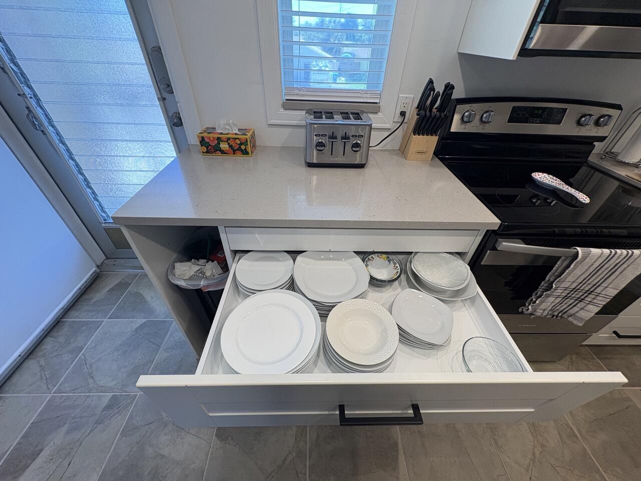 VILLAGE ROYALE CONDO 3 - Residential Lease