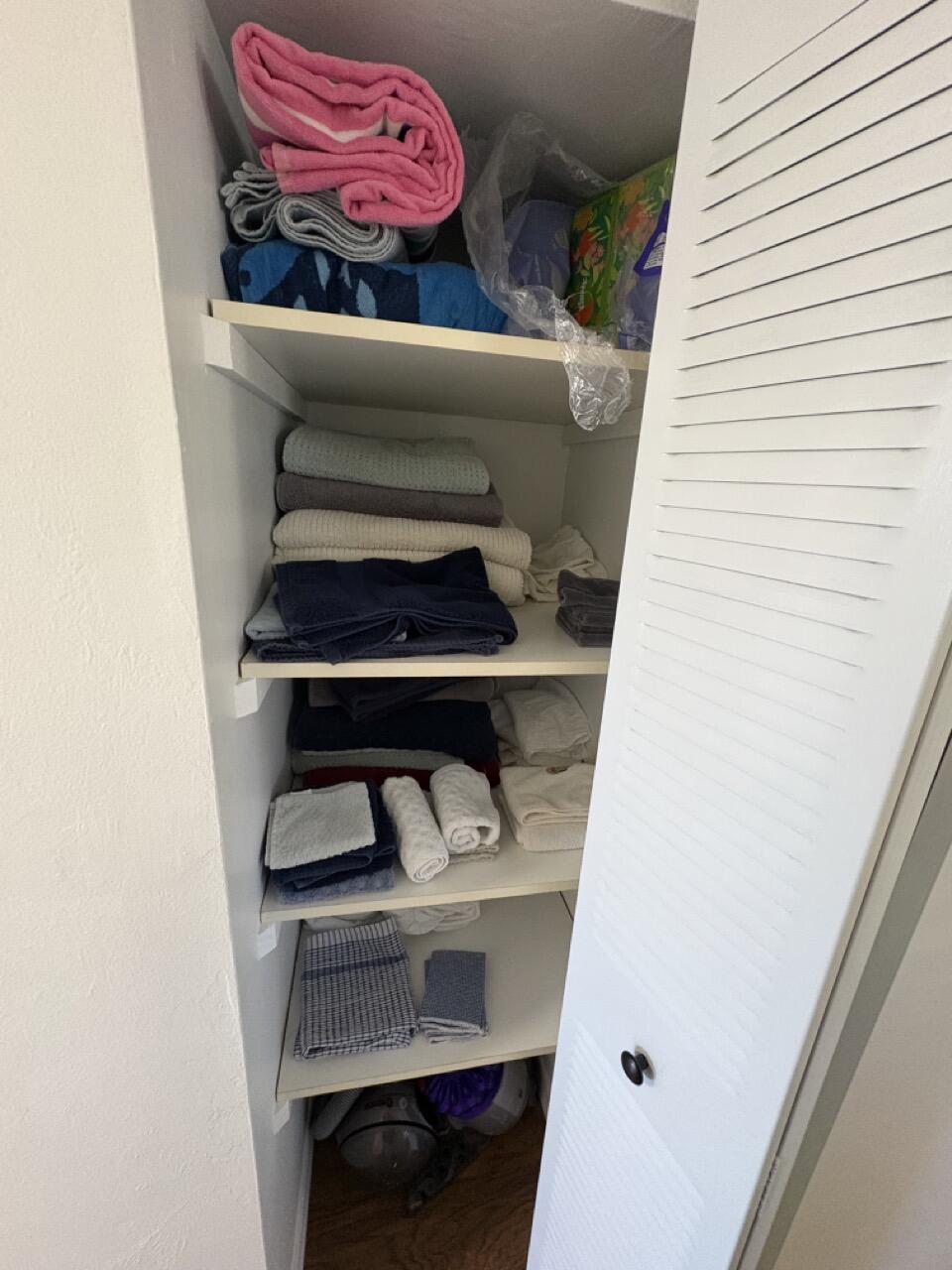 VILLAGE ROYALE CONDO 3 - Residential Lease