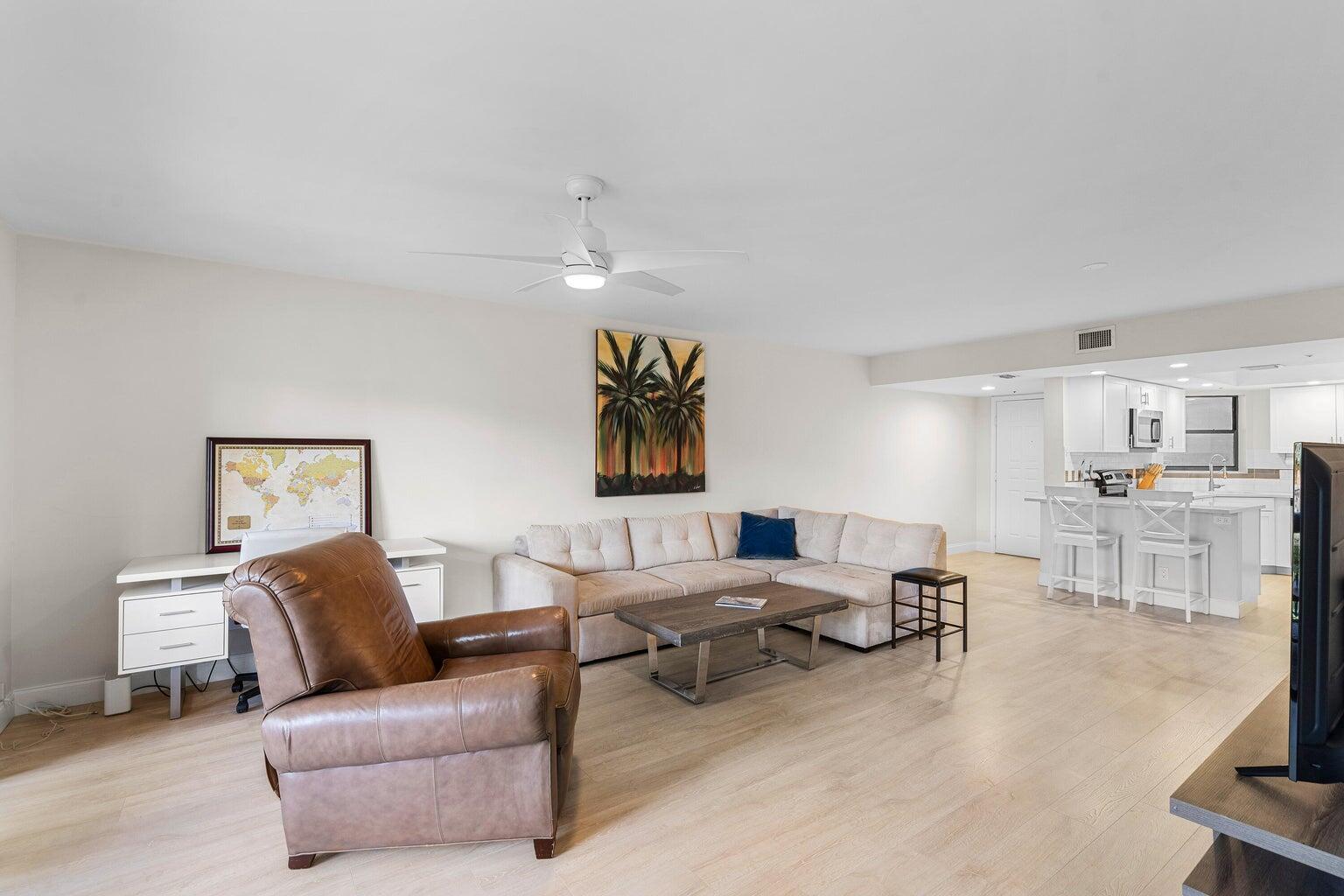 UNO LAGO 7 CONDO - Residential Lease