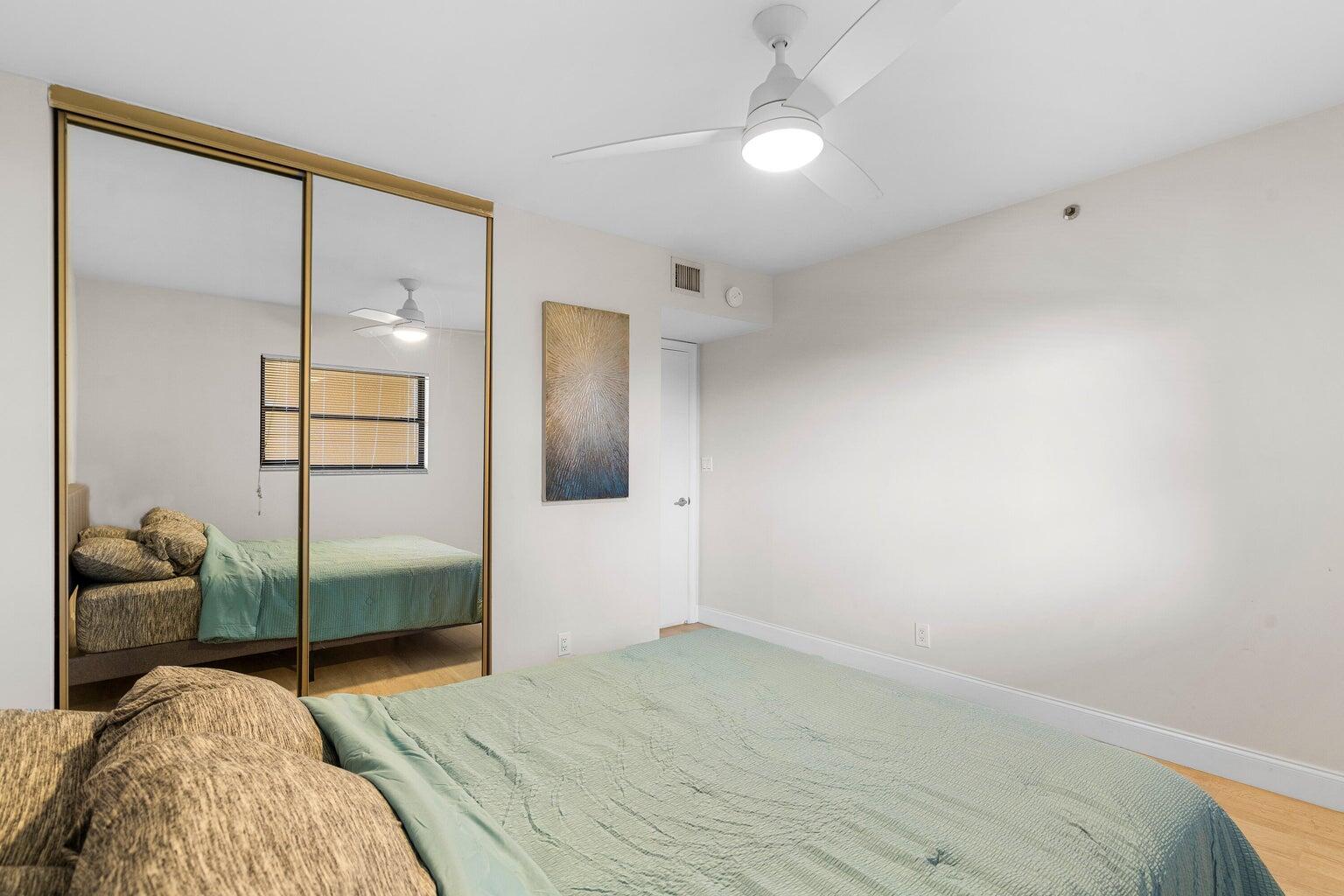 UNO LAGO 7 CONDO - Residential Lease