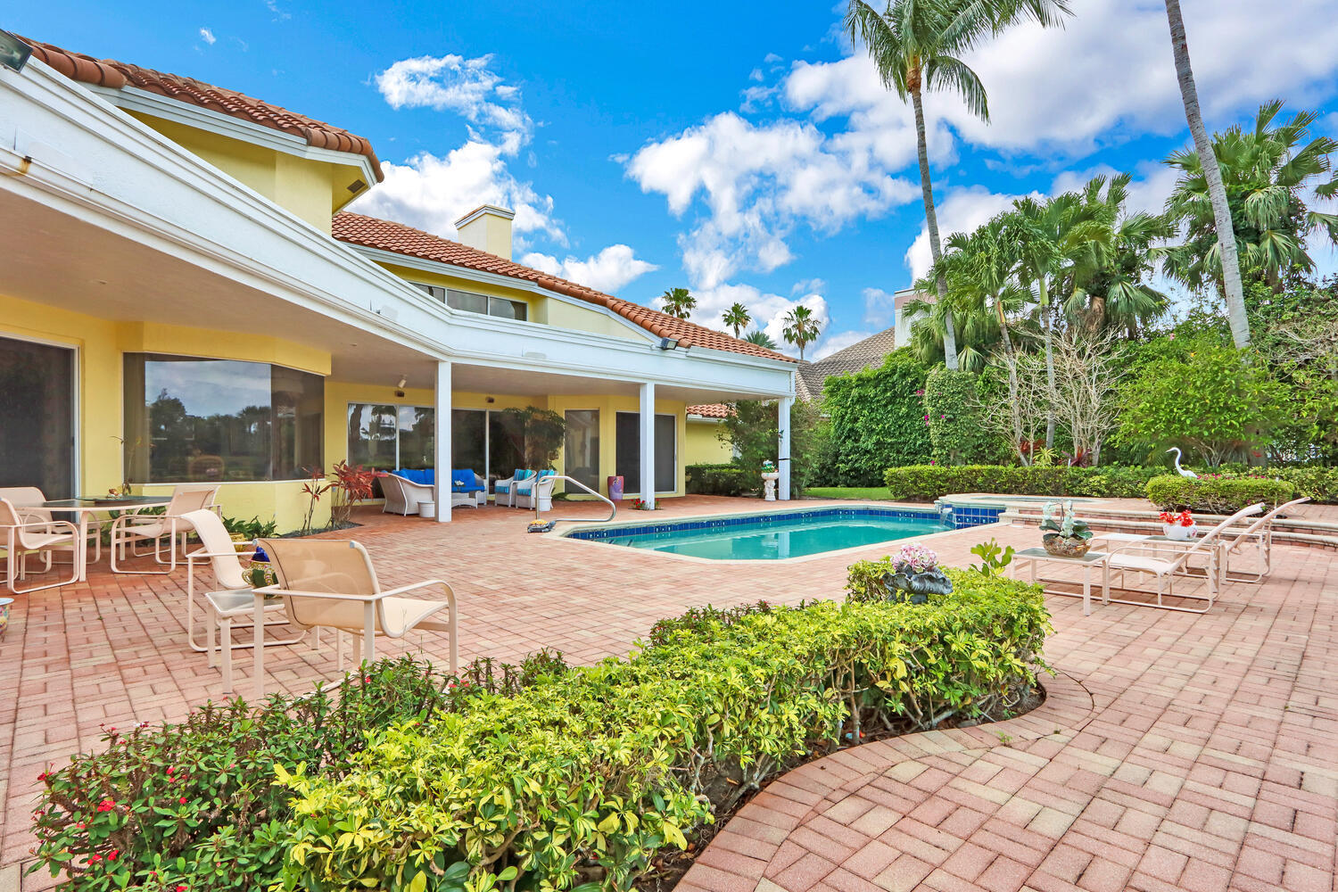 FRENCHMANS CREEK - Residential