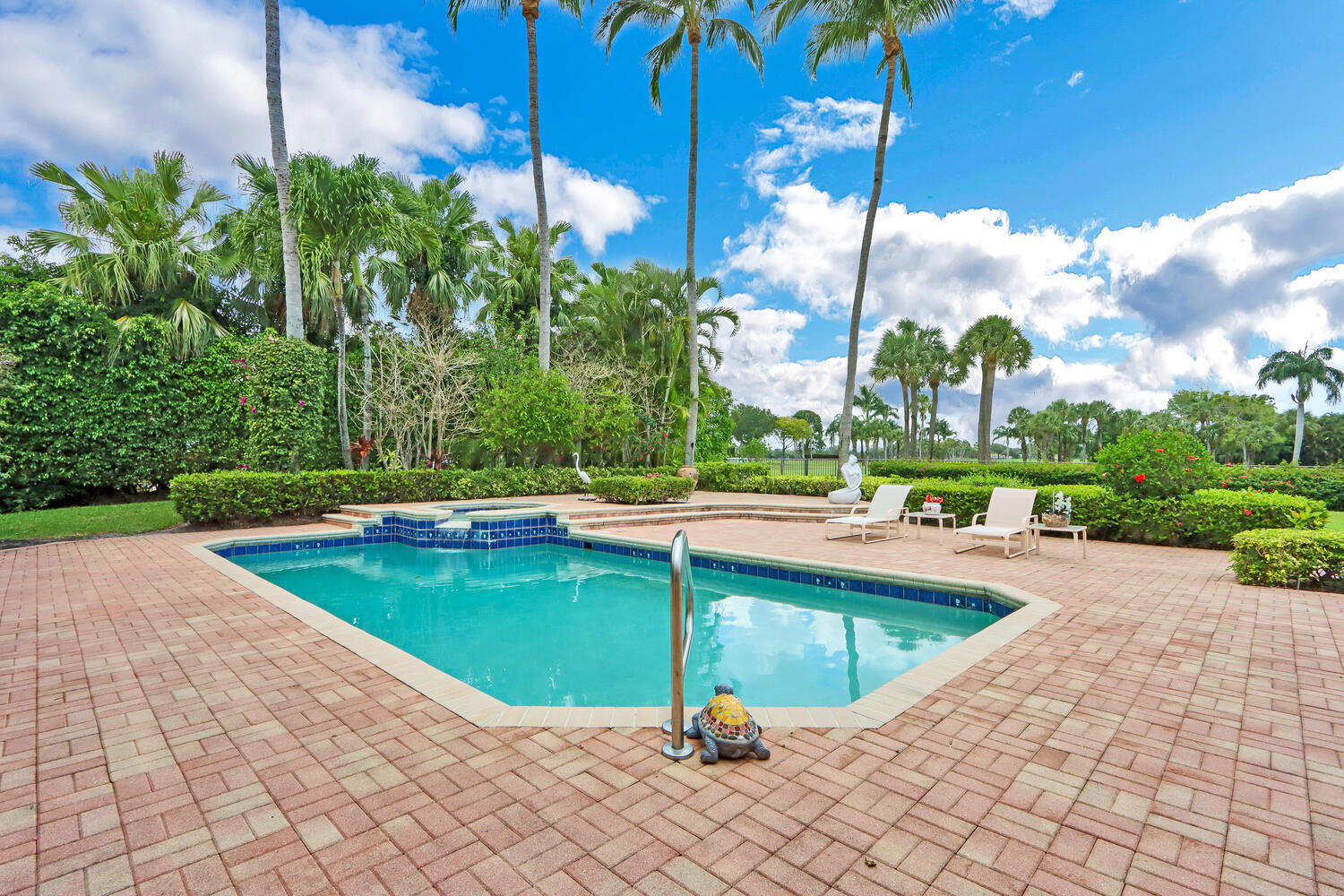 FRENCHMANS CREEK - Residential