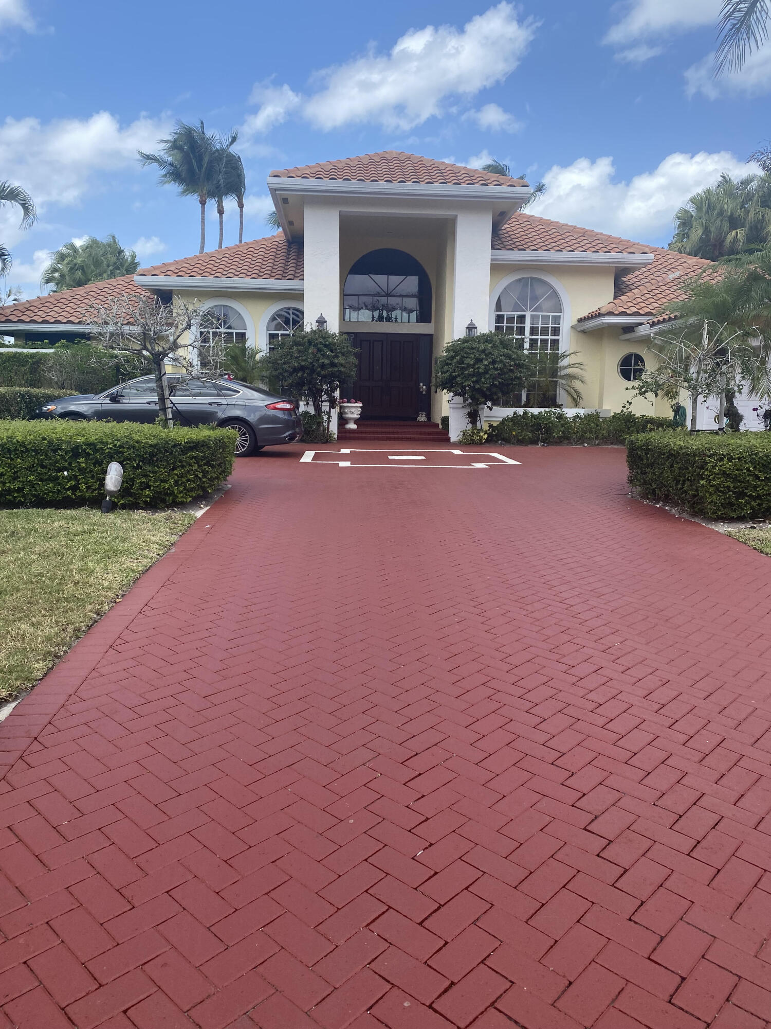 FRENCHMANS CREEK - Residential