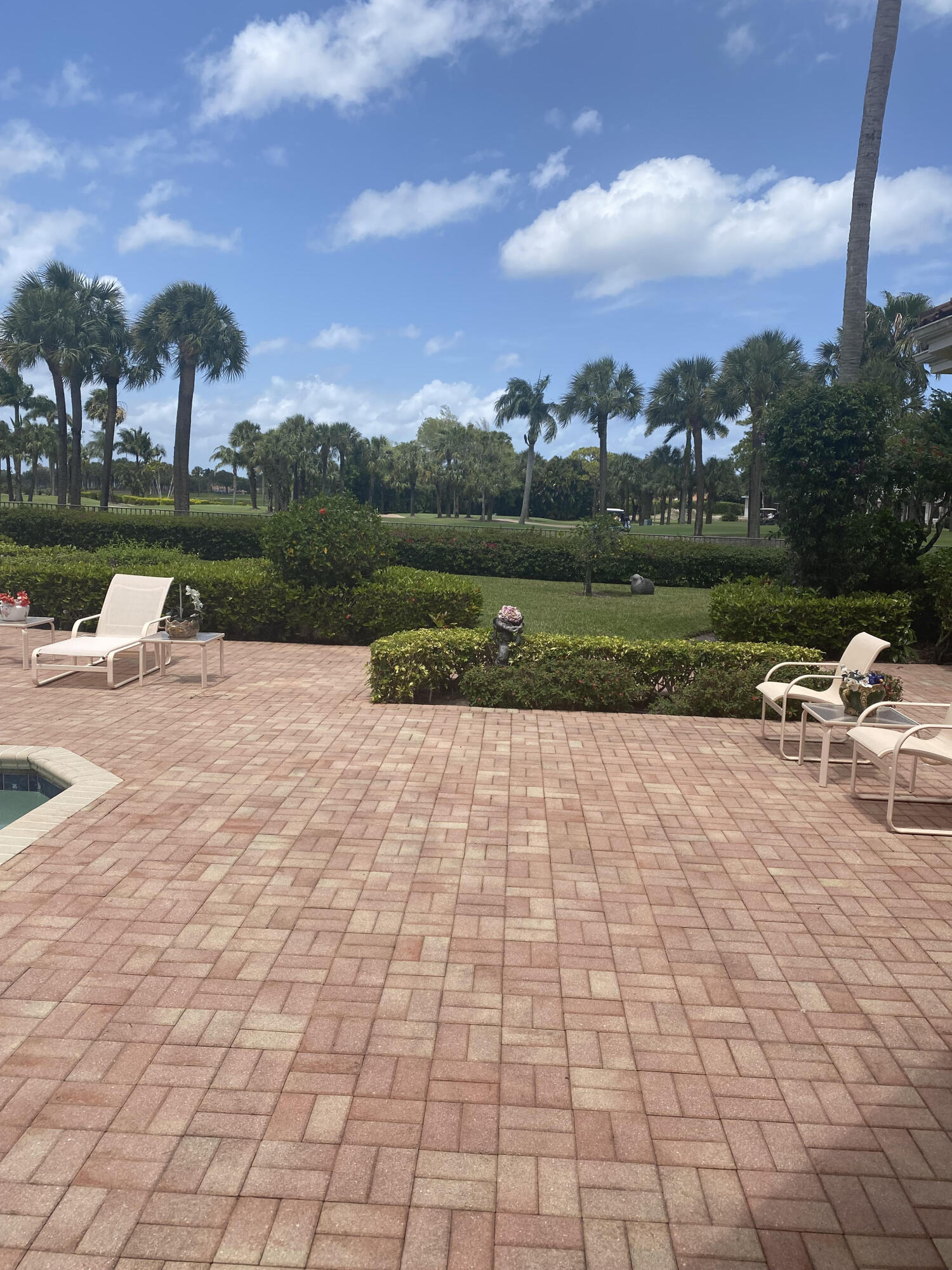 FRENCHMANS CREEK - Residential