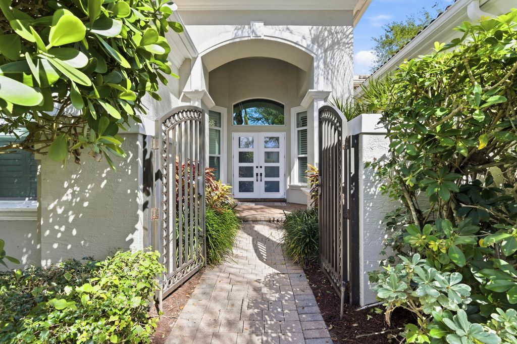 Photo of 102 Tranquilla Drive, Palm Beach Gardens, FL 33418 (MLS # R11164440)