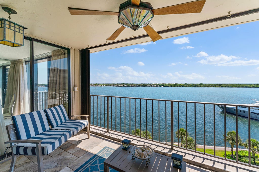 Photo of 124 Lakeshore Drive #9280, North Palm Beach, FL 33408 (MLS # R10999024)