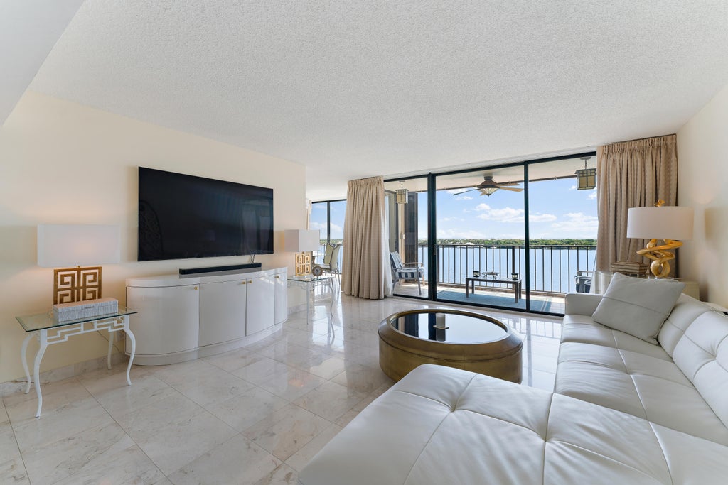 Photo of 124 Lakeshore Drive #9280, North Palm Beach, FL 33408 (MLS # R10999024)